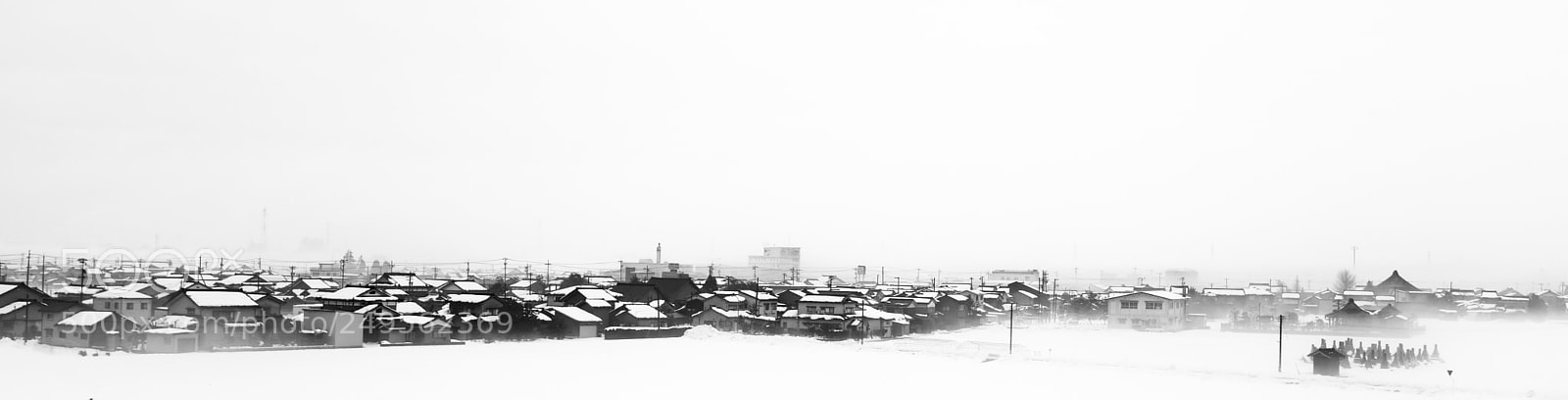 Fujifilm X100F sample photo. Japan winter, by rail photography