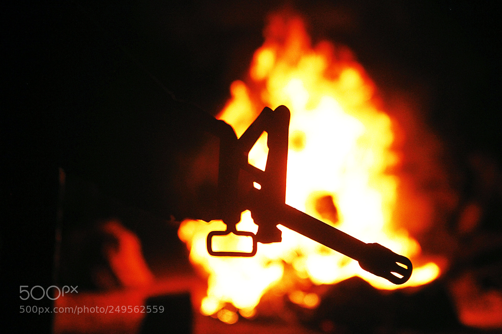 Canon EOS 550D (EOS Rebel T2i / EOS Kiss X4) sample photo. Purepecha´s fire photography