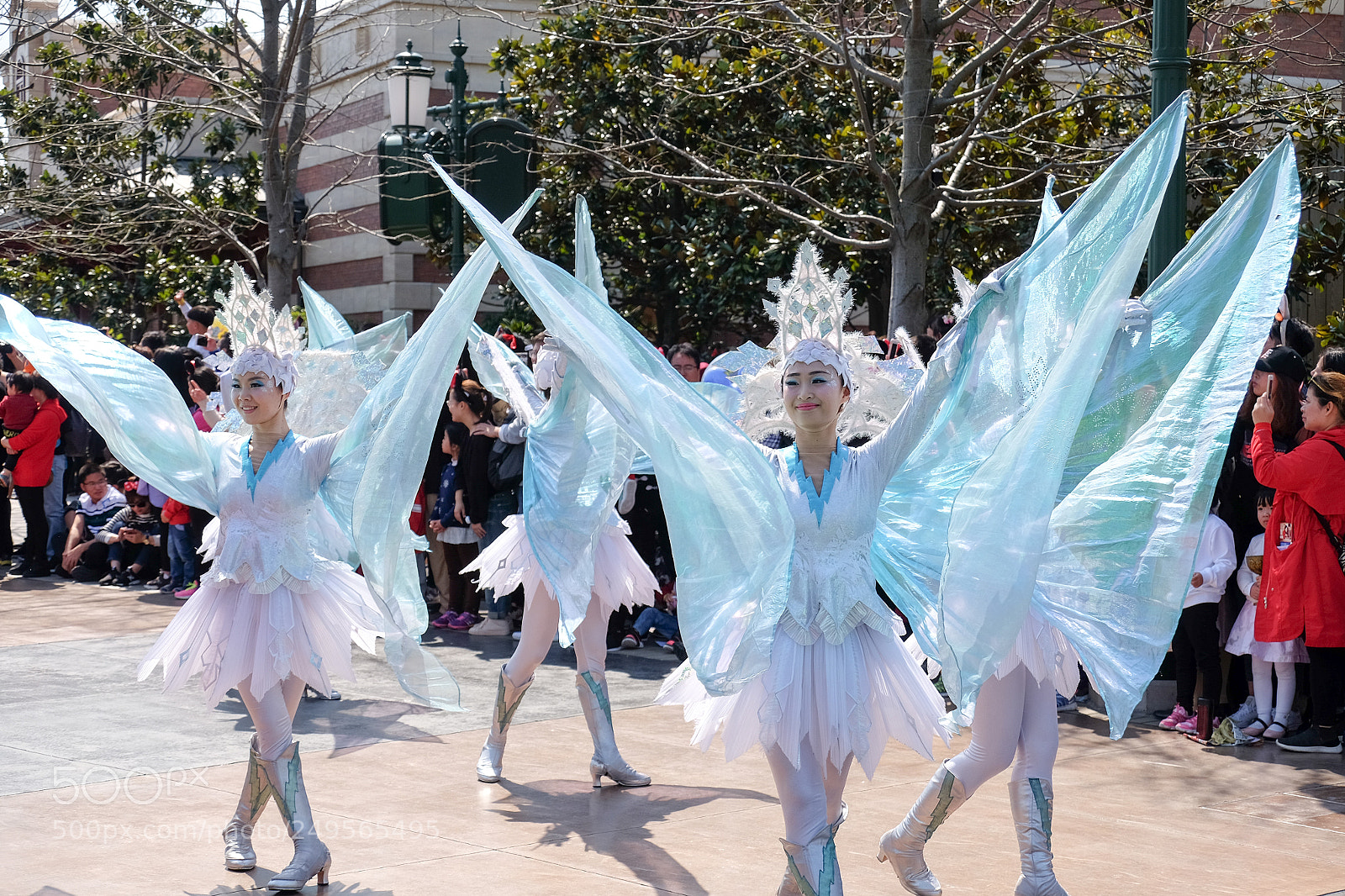 Fujifilm X-T1 sample photo. Shanghai disney paradise dancer photography