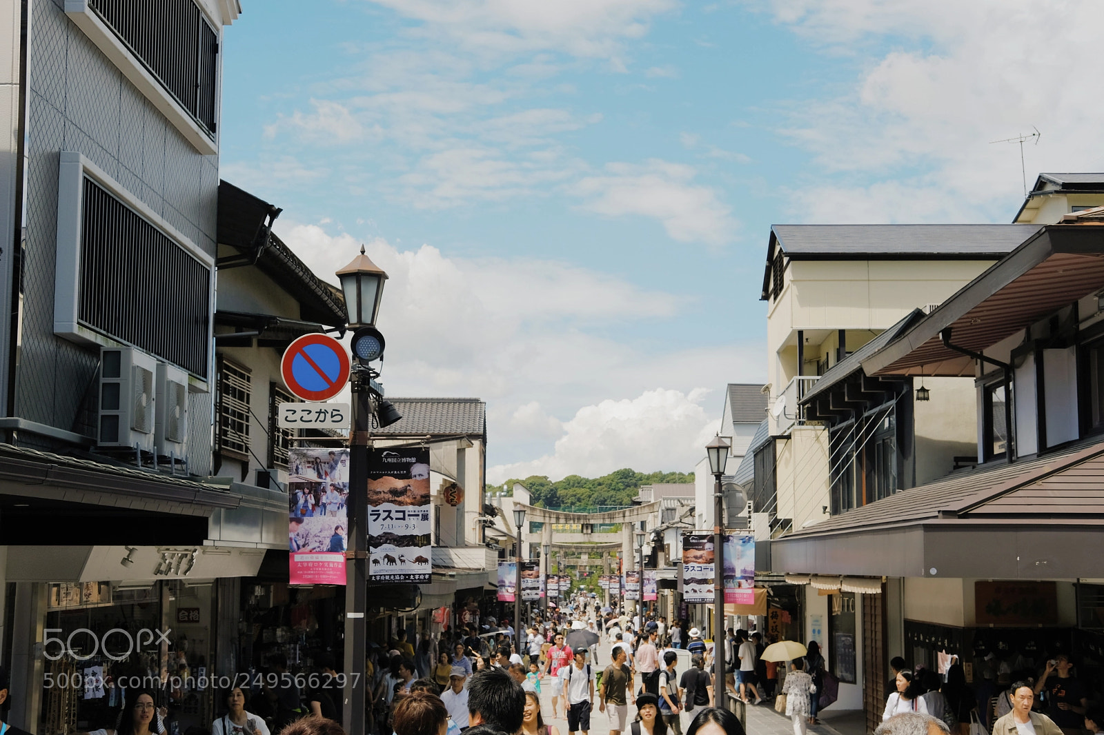Fujifilm X-T2 sample photo. Dazaifu street photography