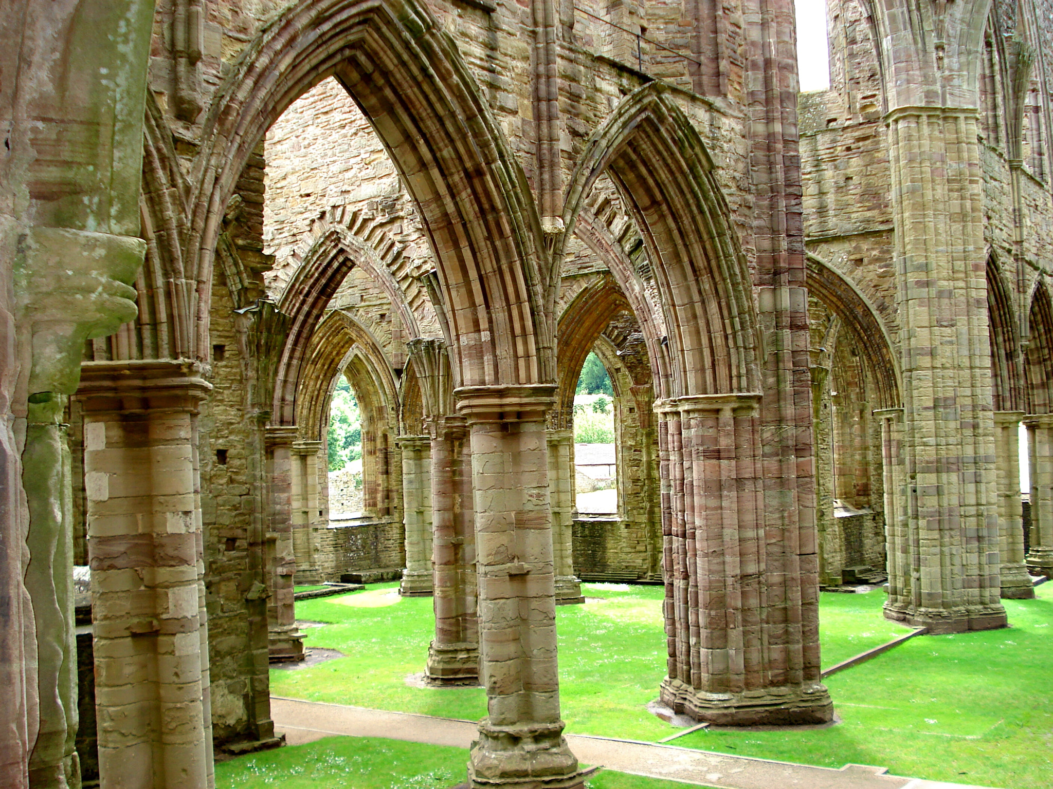 Sony DSC-W50 sample photo. Tintern abbey in the wye valley, wales, uk photography