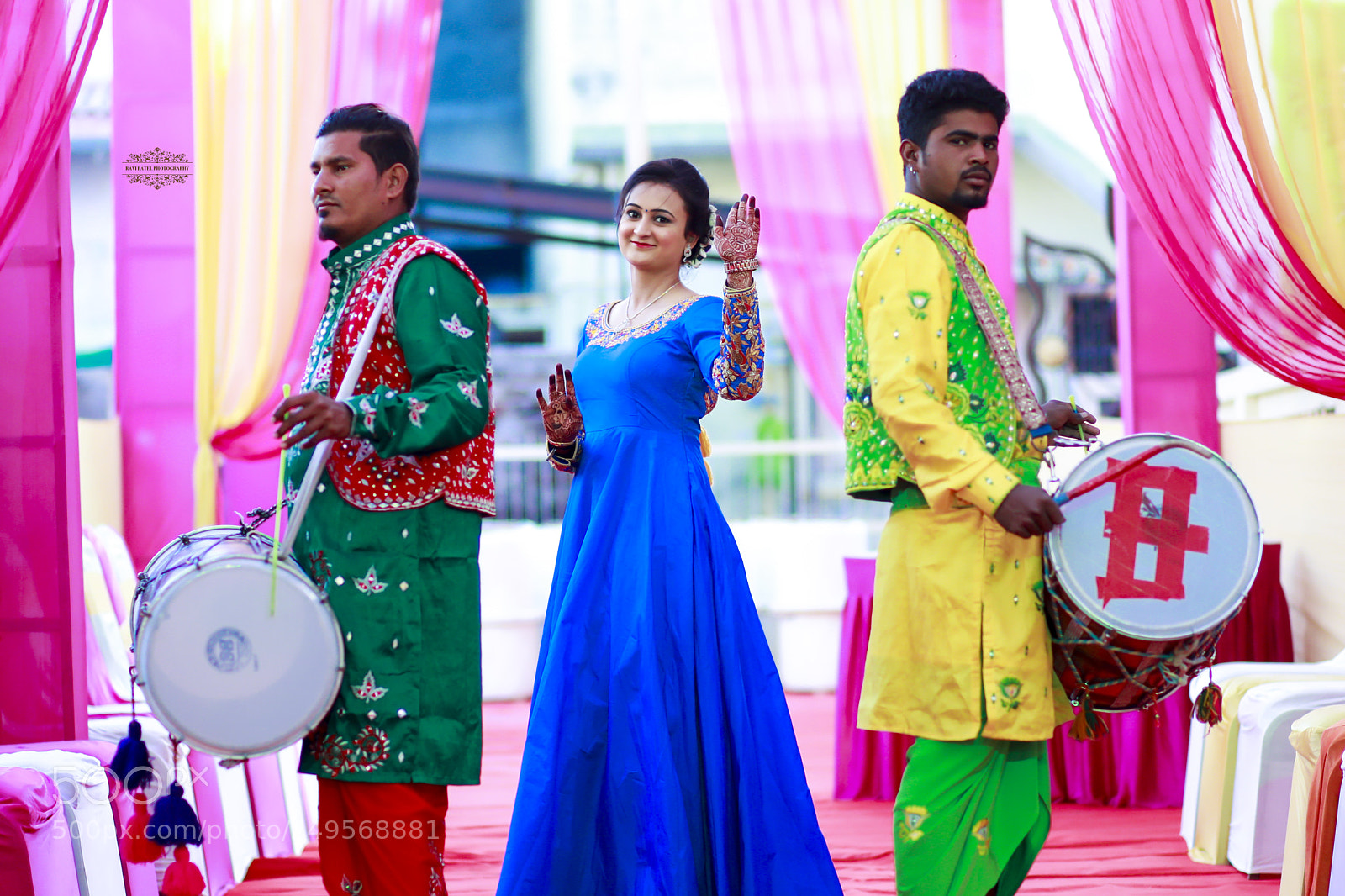 Canon EOS 5D Mark IV sample photo. Candids photography