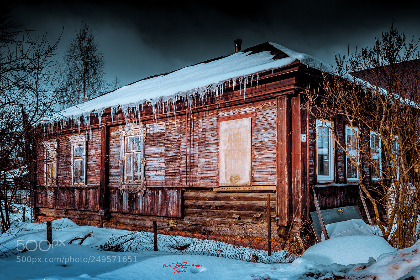 Canon EOS 50D sample photo. Old house vanishing beauty photography