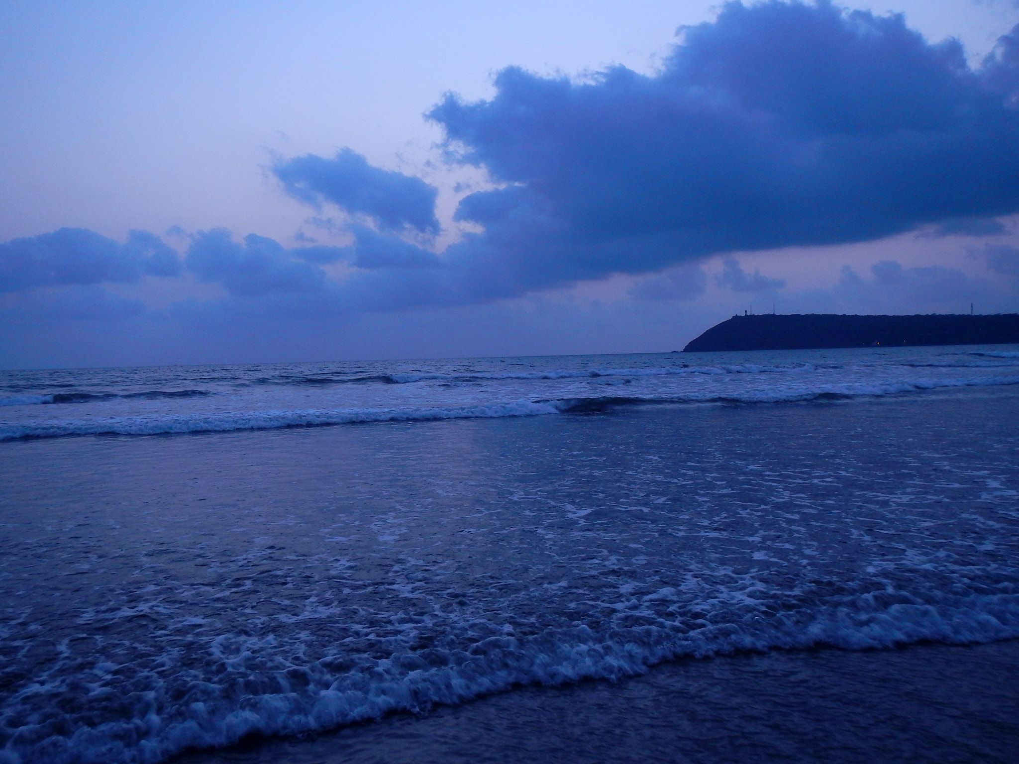 Nikon Coolpix AW110 sample photo. Blue ocean scape in evening photography