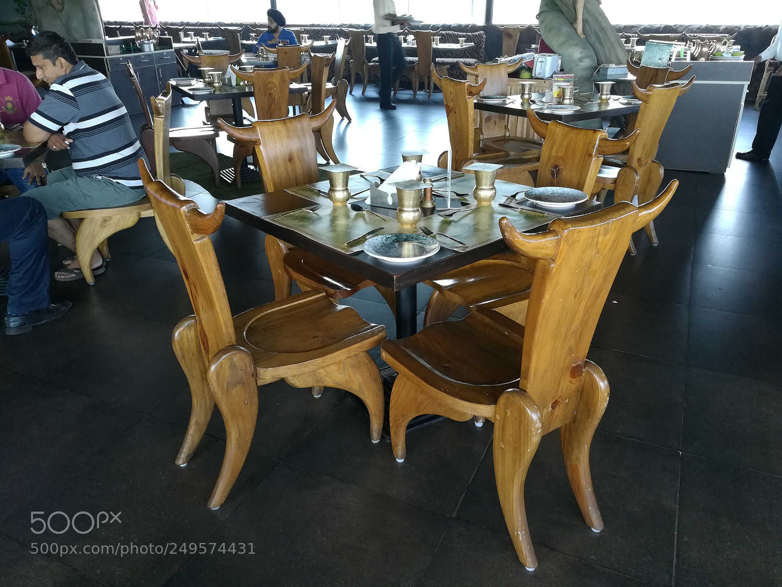 HUAWEI honor 6x sample photo. Chair animal photography