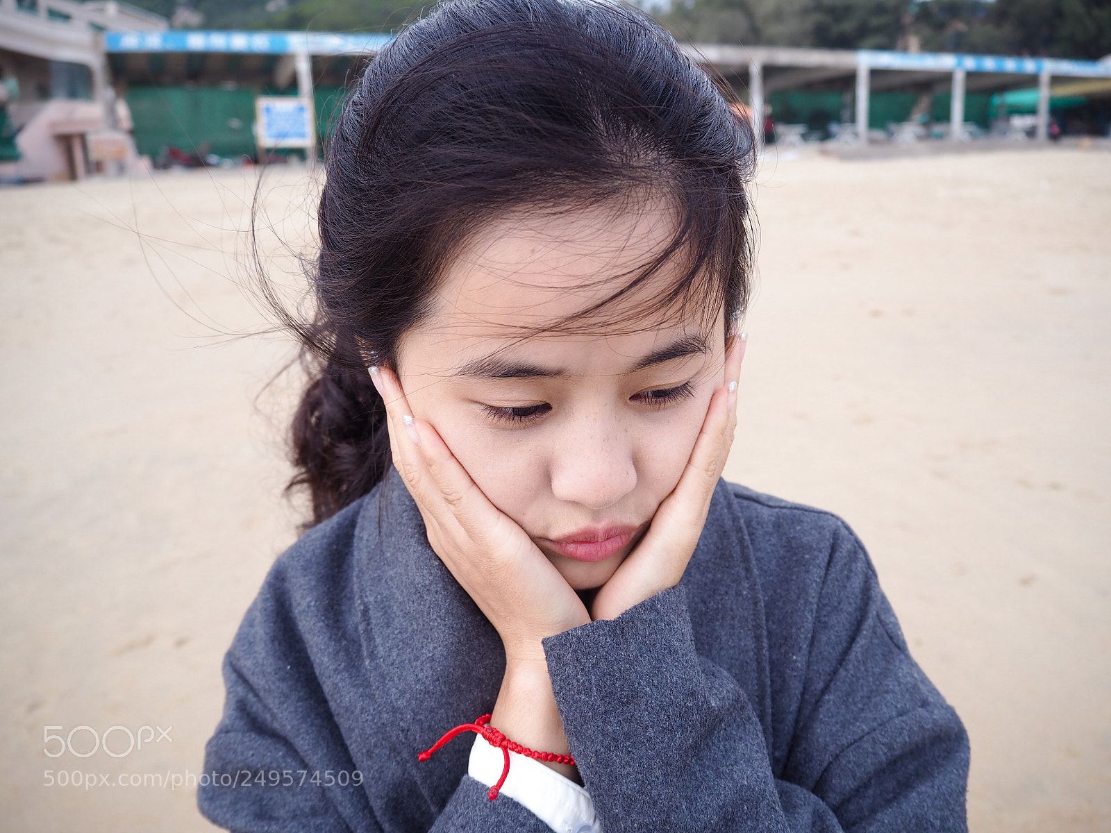 Olympus OM-D E-M10 sample photo. She photography