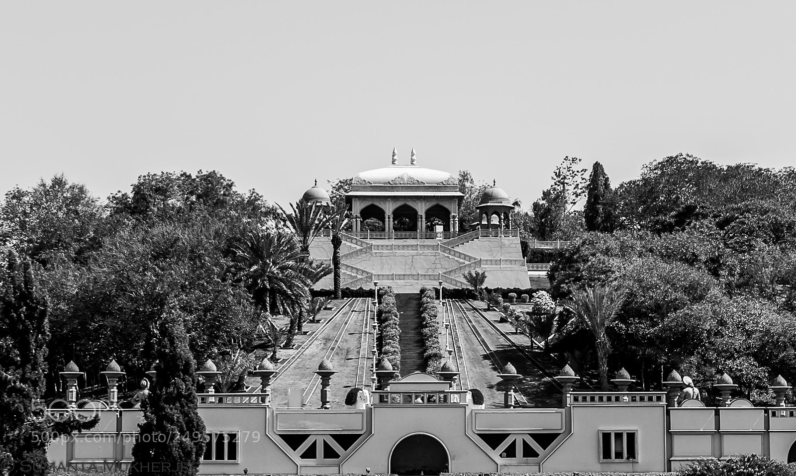 Nikon D810 sample photo. Symmetry photography