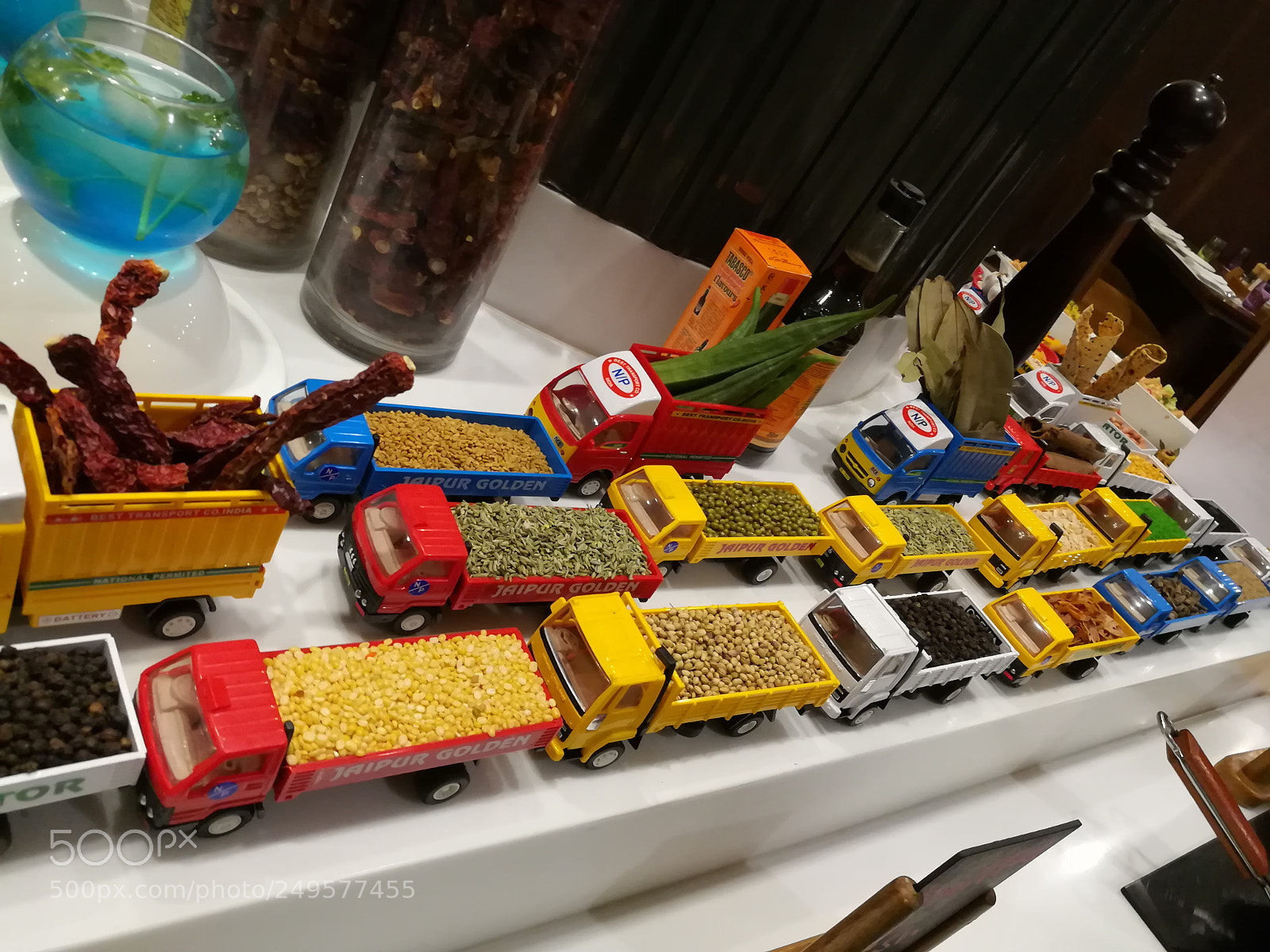 HUAWEI honor 6x sample photo. Grains in toy truck photography