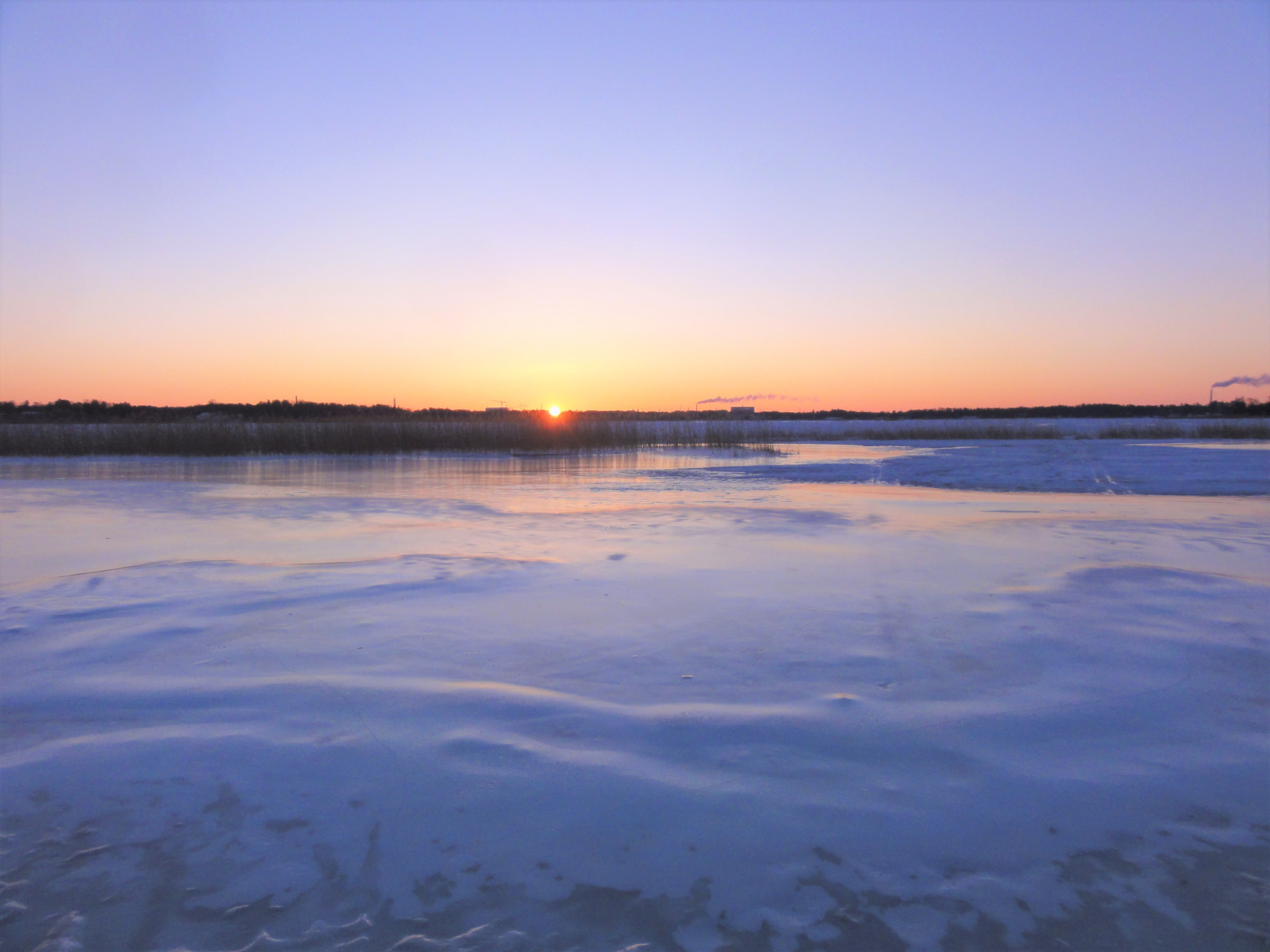 Sony DSC-HX5V sample photo. Wintery bay photography