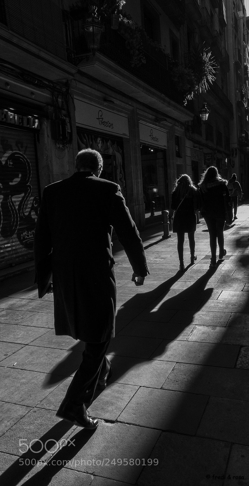 Panasonic Lumix DMC-LX10 (Lumix DMC-LX15) sample photo. Caminant per barcelona un photography