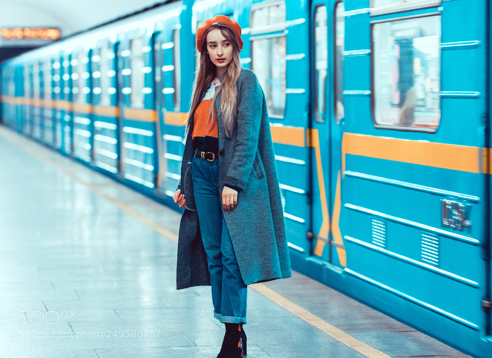 Canon EOS 80D sample photo. Subway photography