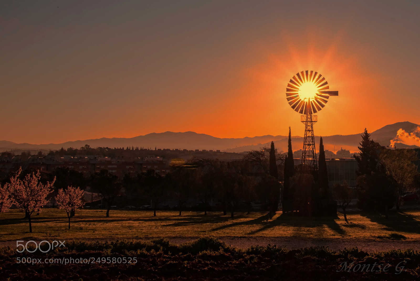 Canon EOS 77D (EOS 9000D / EOS 770D) sample photo. Windmill photography