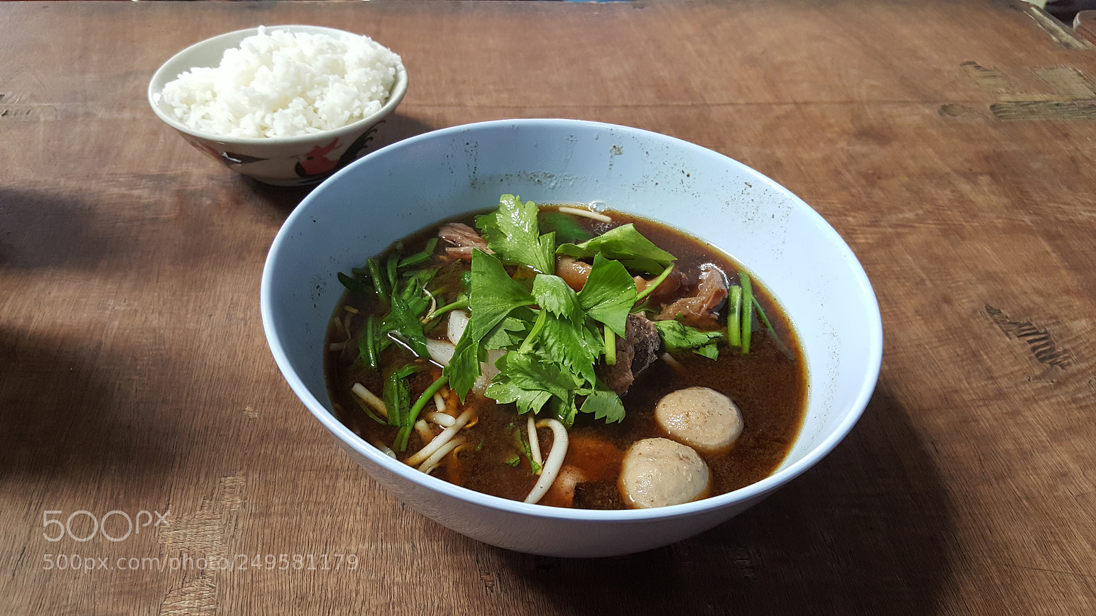 Samsung Galaxy Note5 sample photo. Herbal beef soup with photography