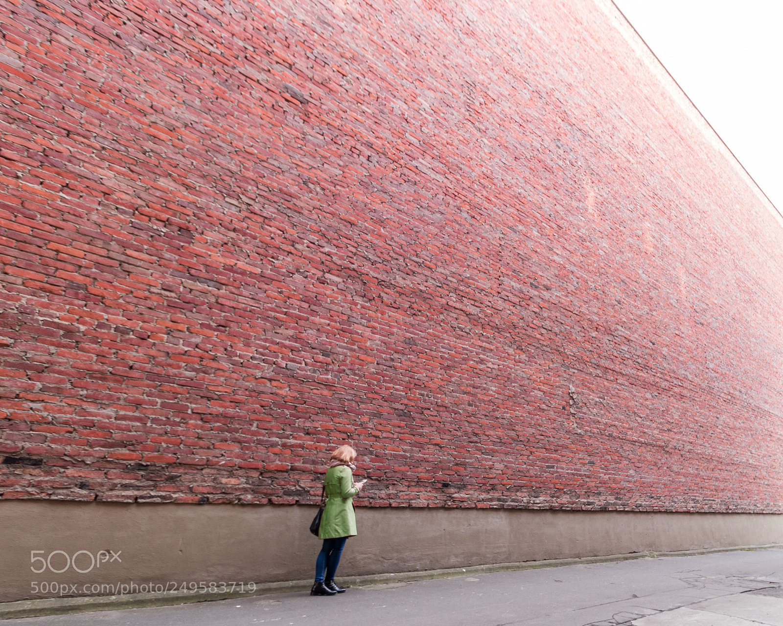 Canon EOS 80D sample photo. Girl and the wall photography