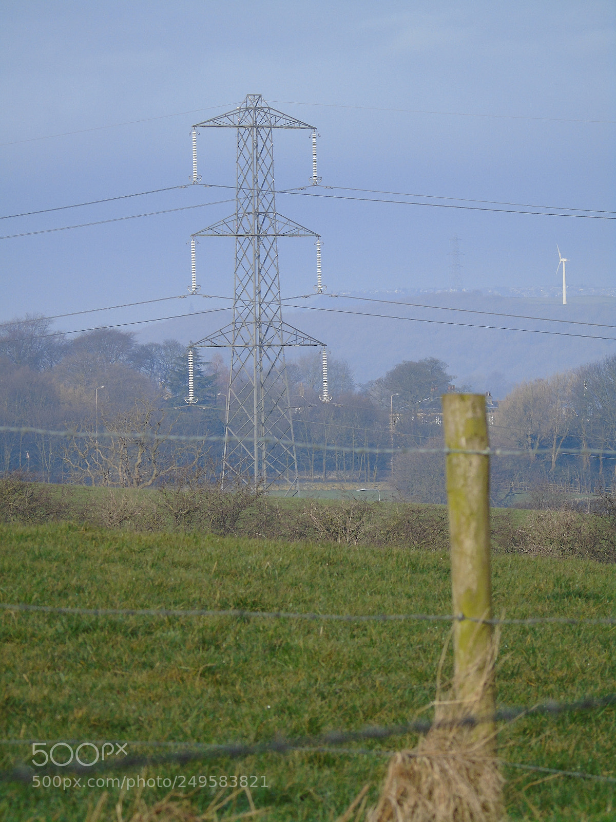 Sony Cyber-shot DSC-H400 sample photo. Pylon and fencepost in photography