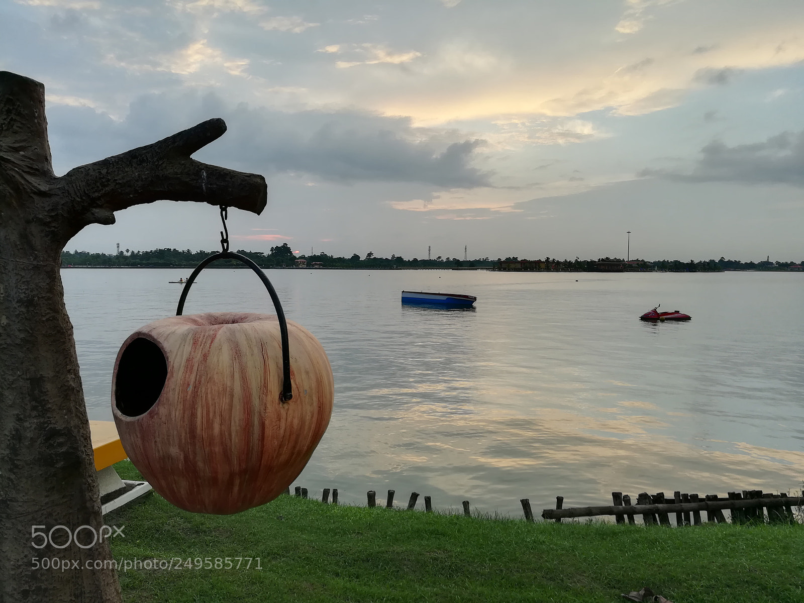 HUAWEI honor 6x sample photo. Lakeside walk photography