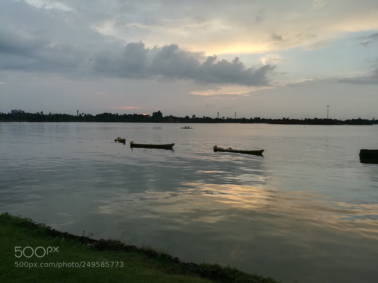 HUAWEI honor 6x sample photo. Lakeside walk photography