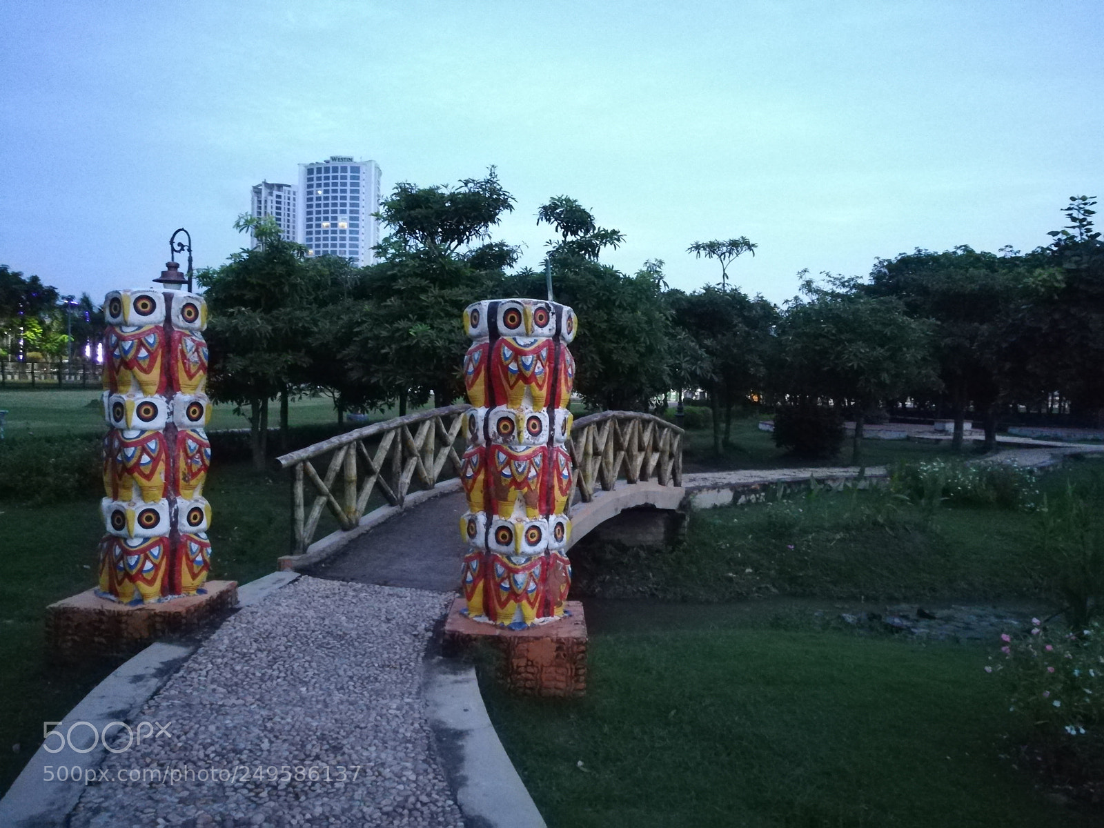 HUAWEI honor 6x sample photo. Walkways photography