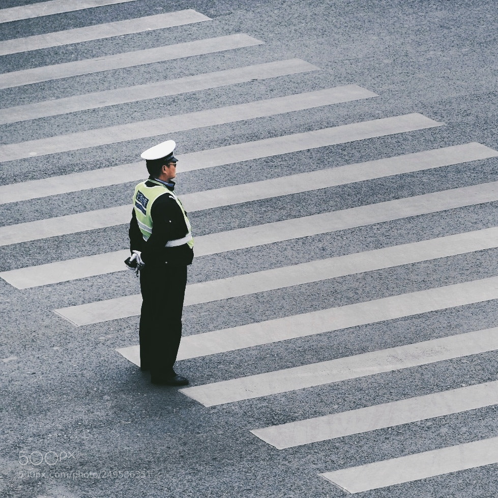 Fujifilm X-E2 sample photo. 交通警察 photography