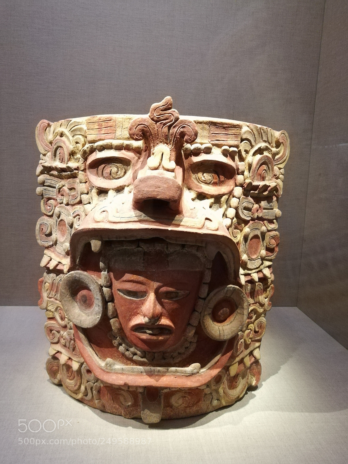 HUAWEI honor 6x sample photo. Mayan sculptures photography