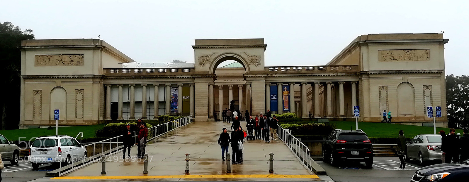HUAWEI honor 6x sample photo. Museum building photography