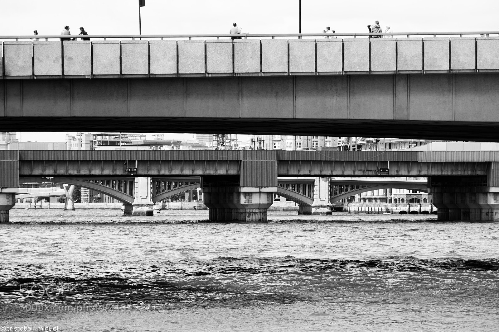 Canon EOS 1000D (EOS Digital Rebel XS / EOS Kiss F) sample photo. Bridges. thames. london. photography