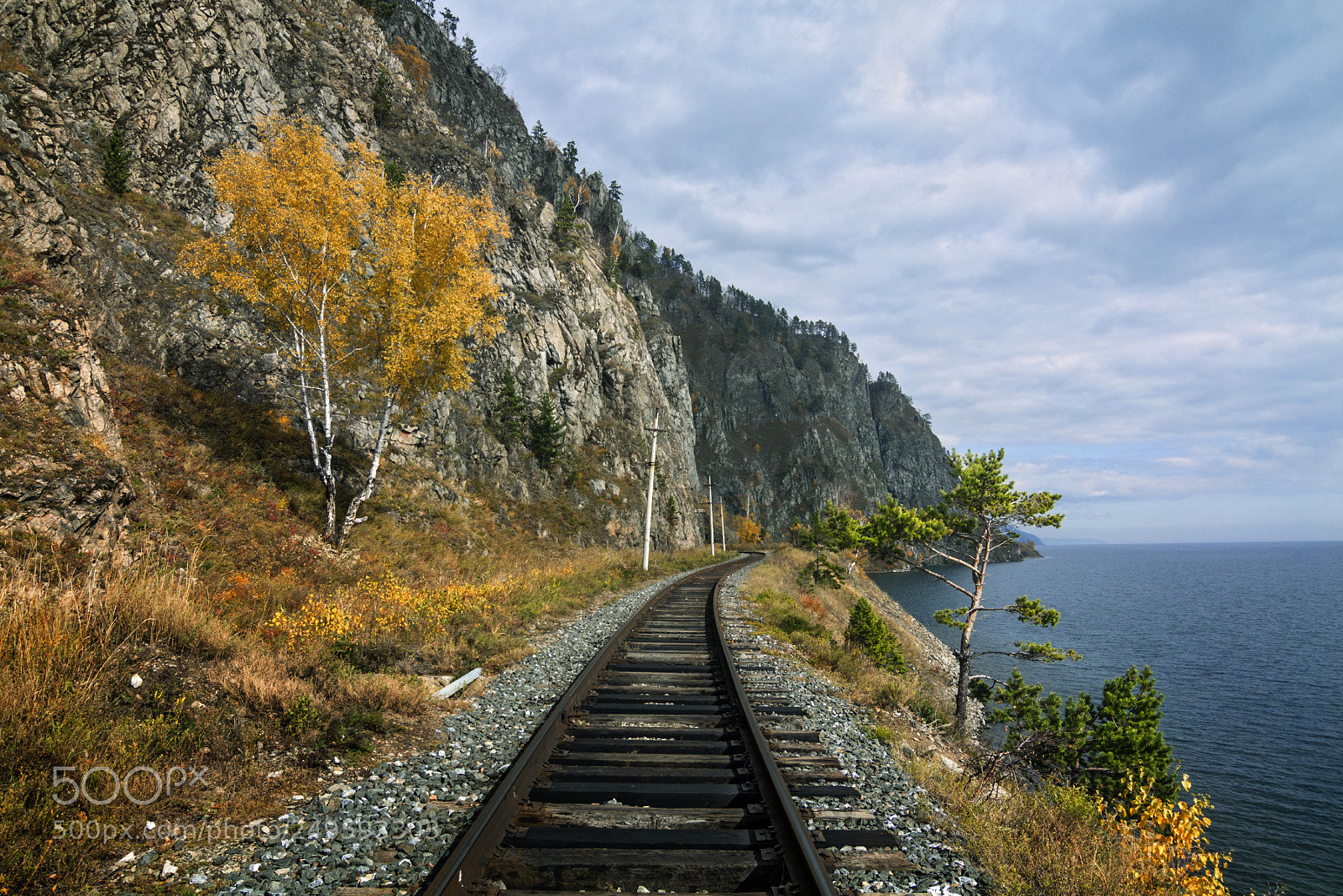 Canon EOS 450D (EOS Rebel XSi / EOS Kiss X2) sample photo. Autumn on circum-baikal railroad photography