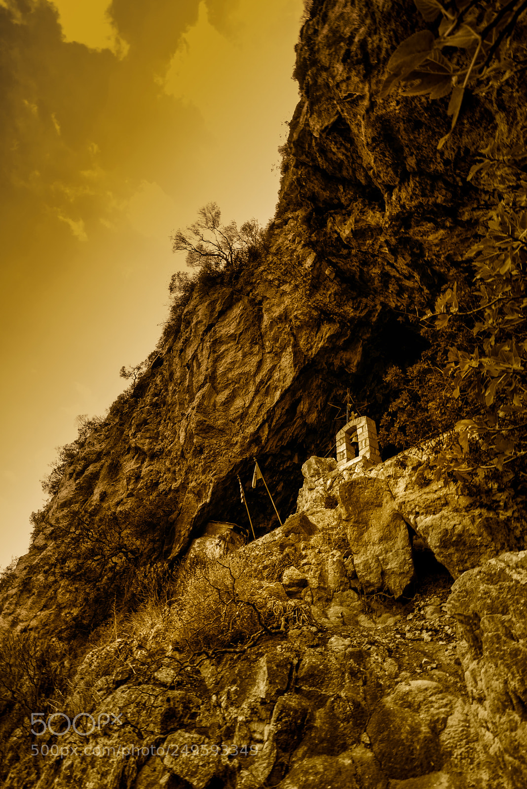 Nikon D800 sample photo. Holly place in mountain photography