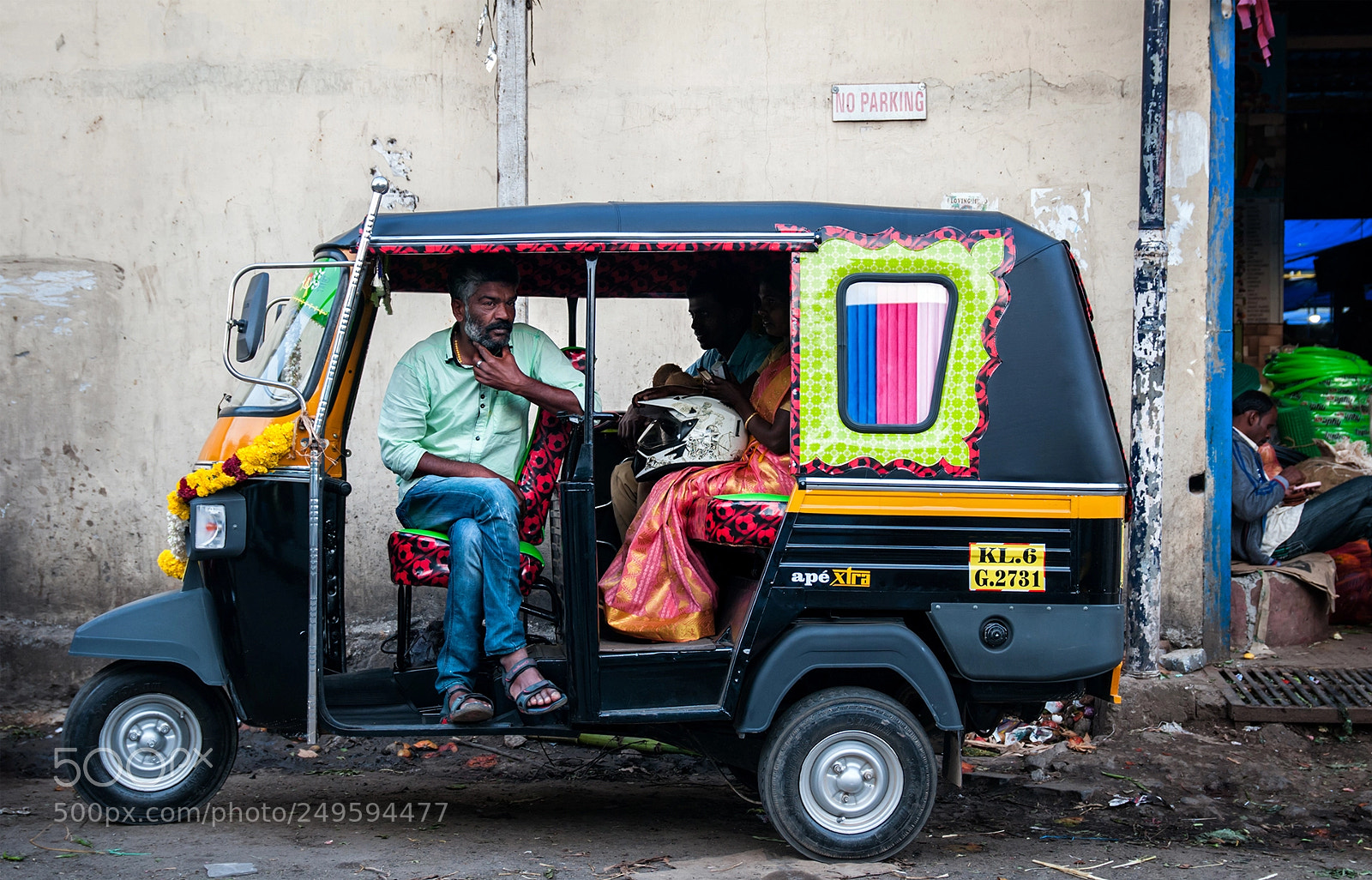Nikon D300 sample photo. Passengers photography