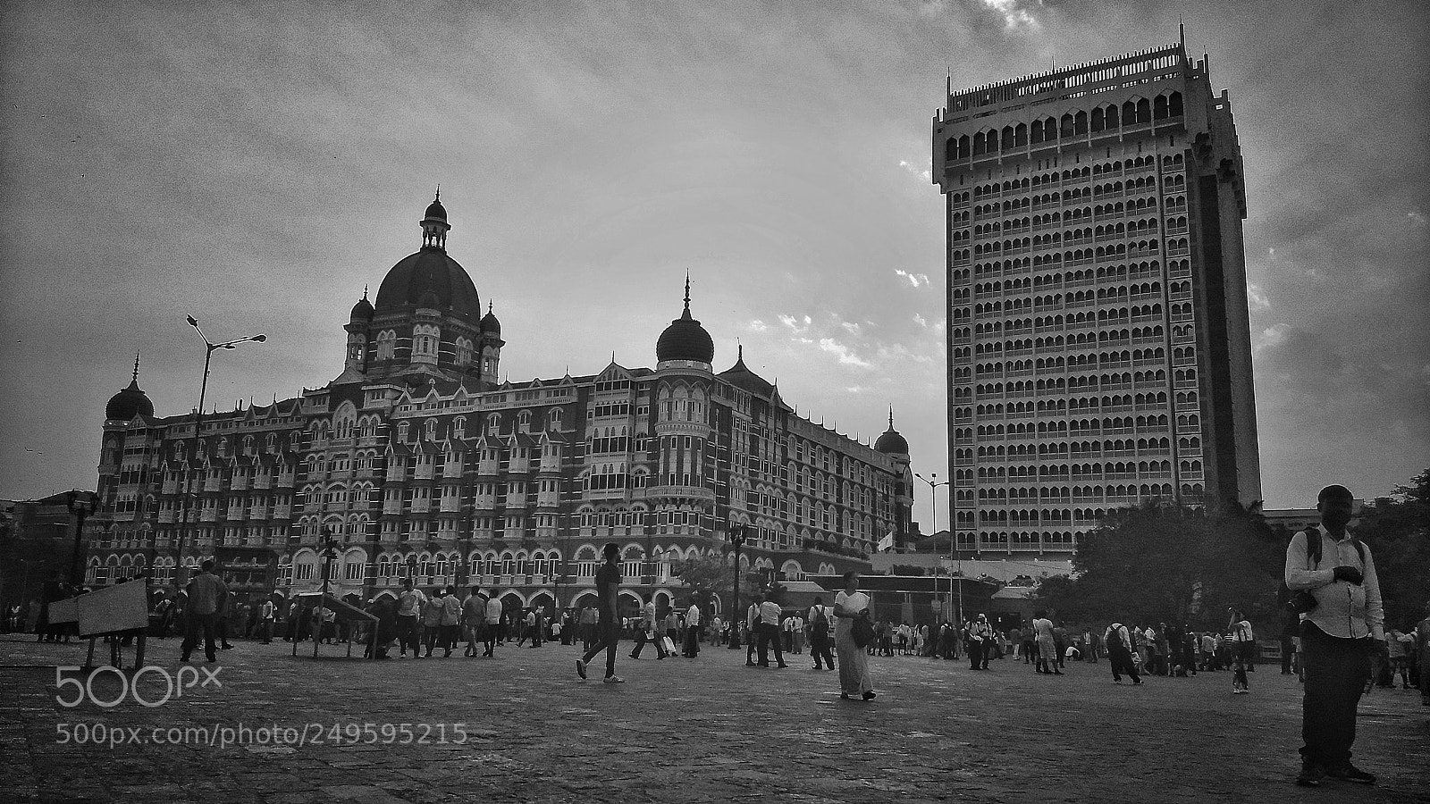 Motorola Moto G (5) Plus sample photo. Mumbai iconic architecture. photography