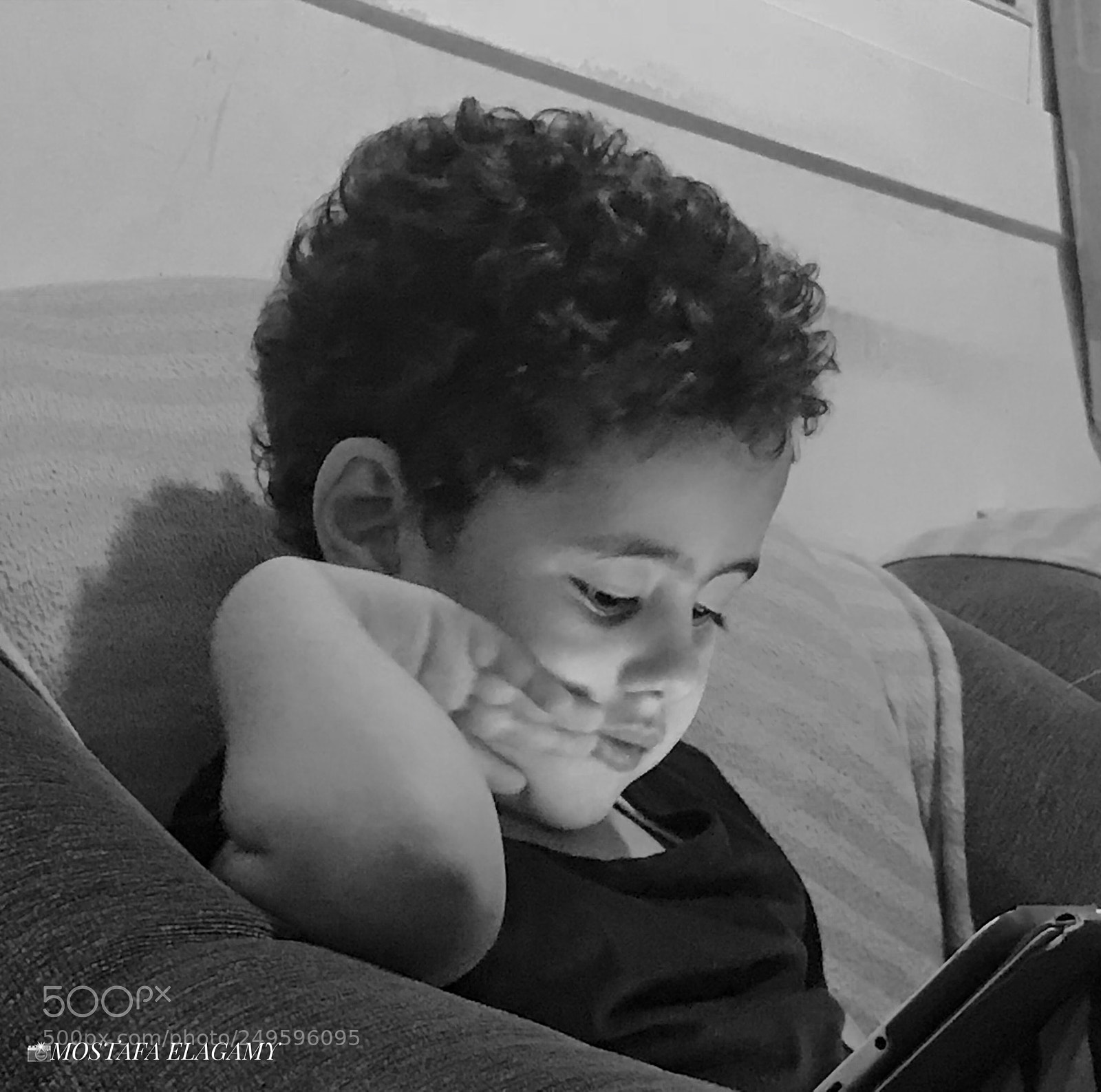 Apple iPhone 7 sample photo. My kids thinking photography