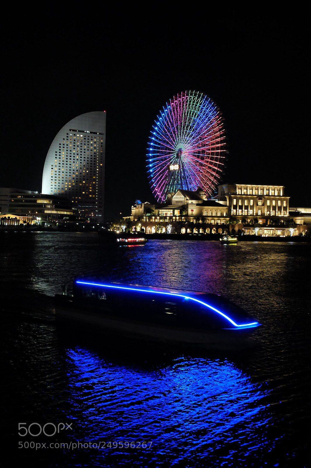 Fujifilm X20 sample photo. Night cruise photography