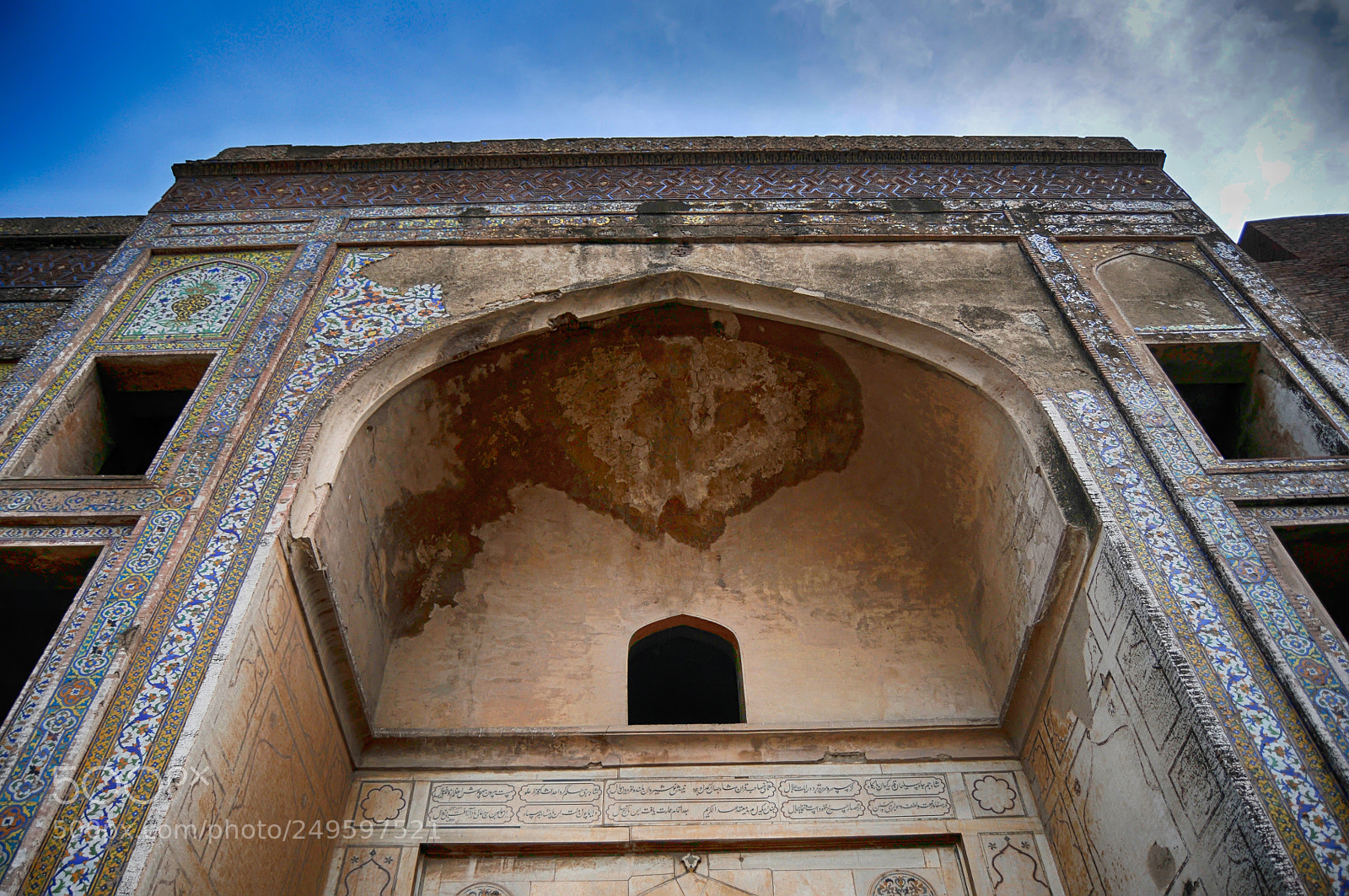 Nikon D300 sample photo. Entrance detail on gate photography