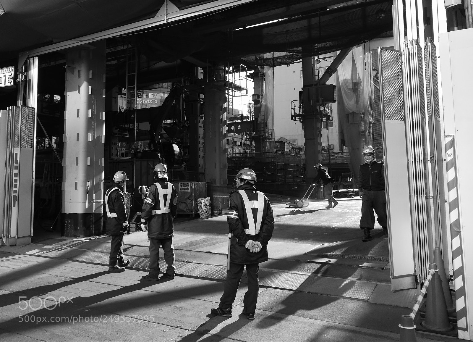 HUAWEI Mate 9 sample photo. Under construction photography