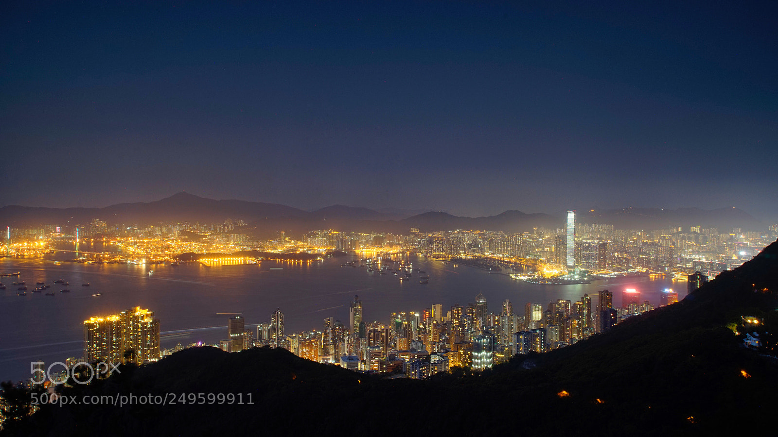 Sony a7 sample photo. Night photography