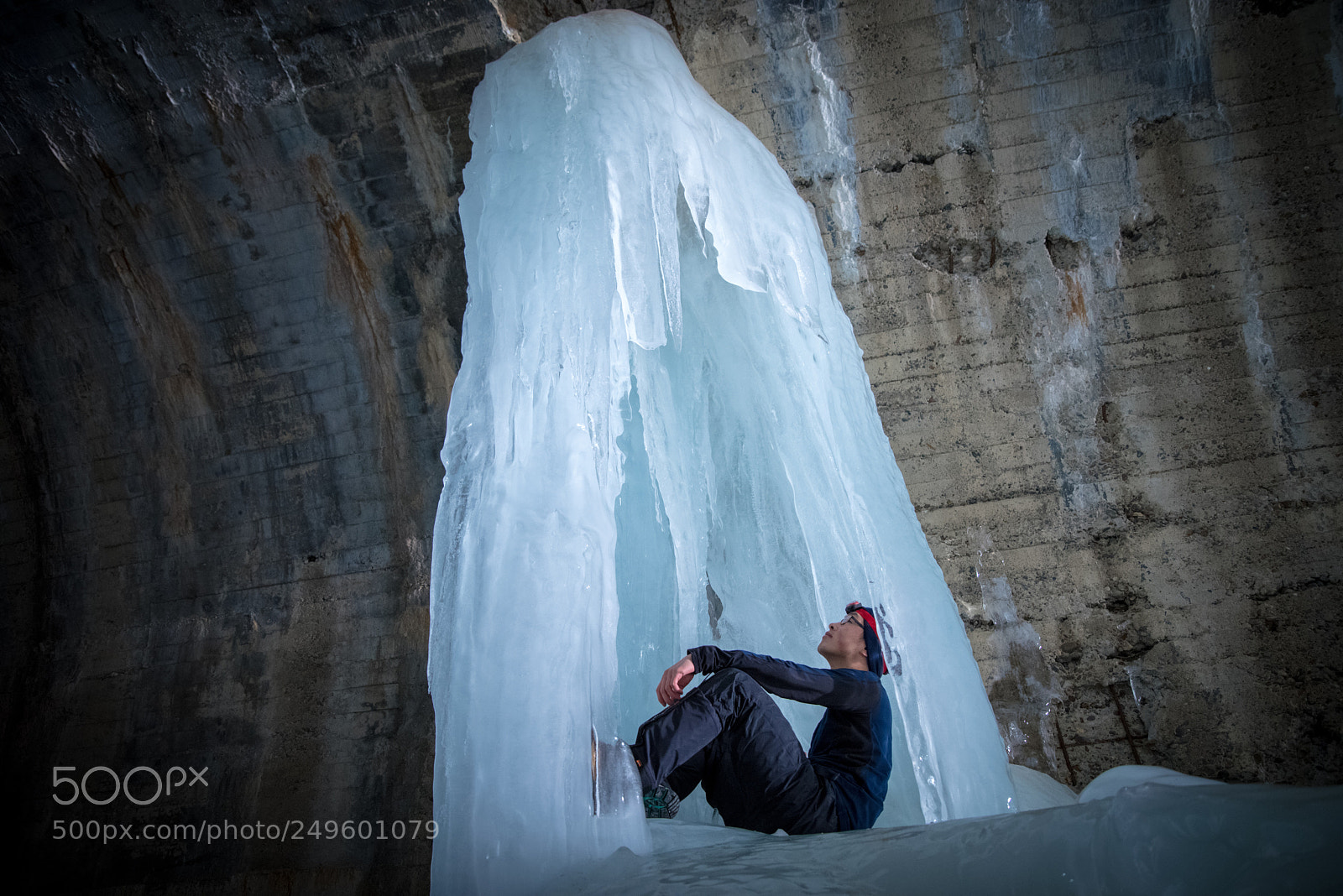 Pentax K-1 sample photo. Ice cradle photography