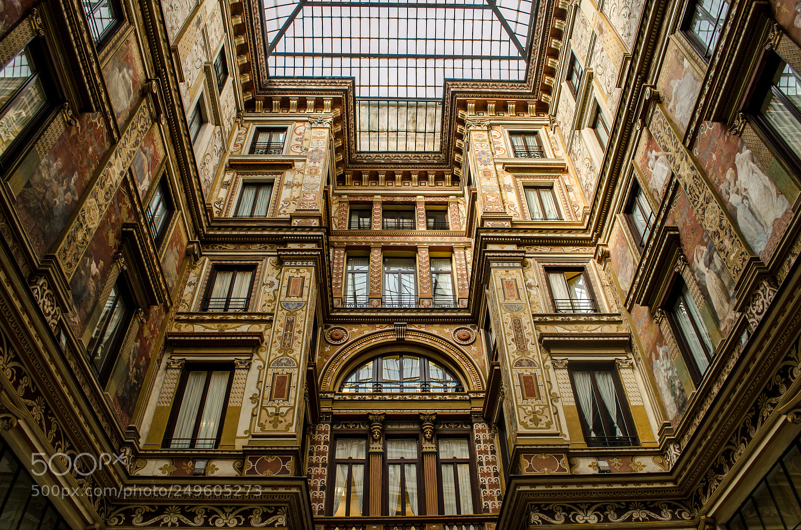 Nikon D5100 sample photo. Galleria sciarra photography
