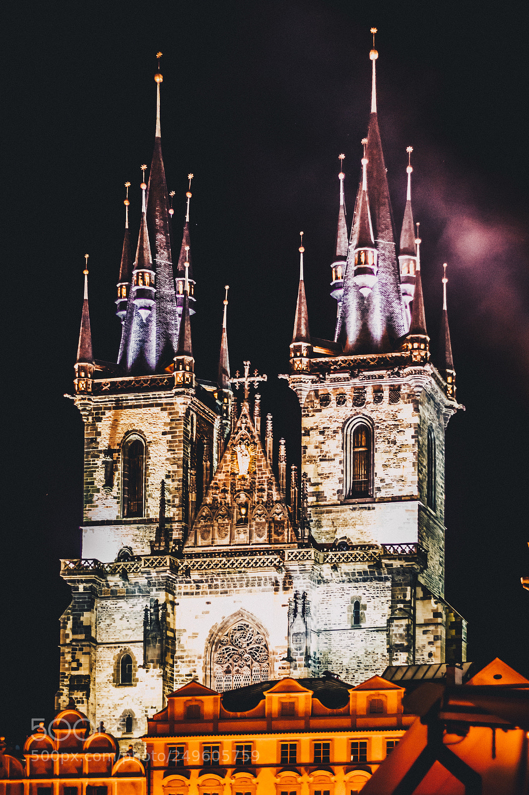 Canon EOS 550D (EOS Rebel T2i / EOS Kiss X4) sample photo. A church in prague photography