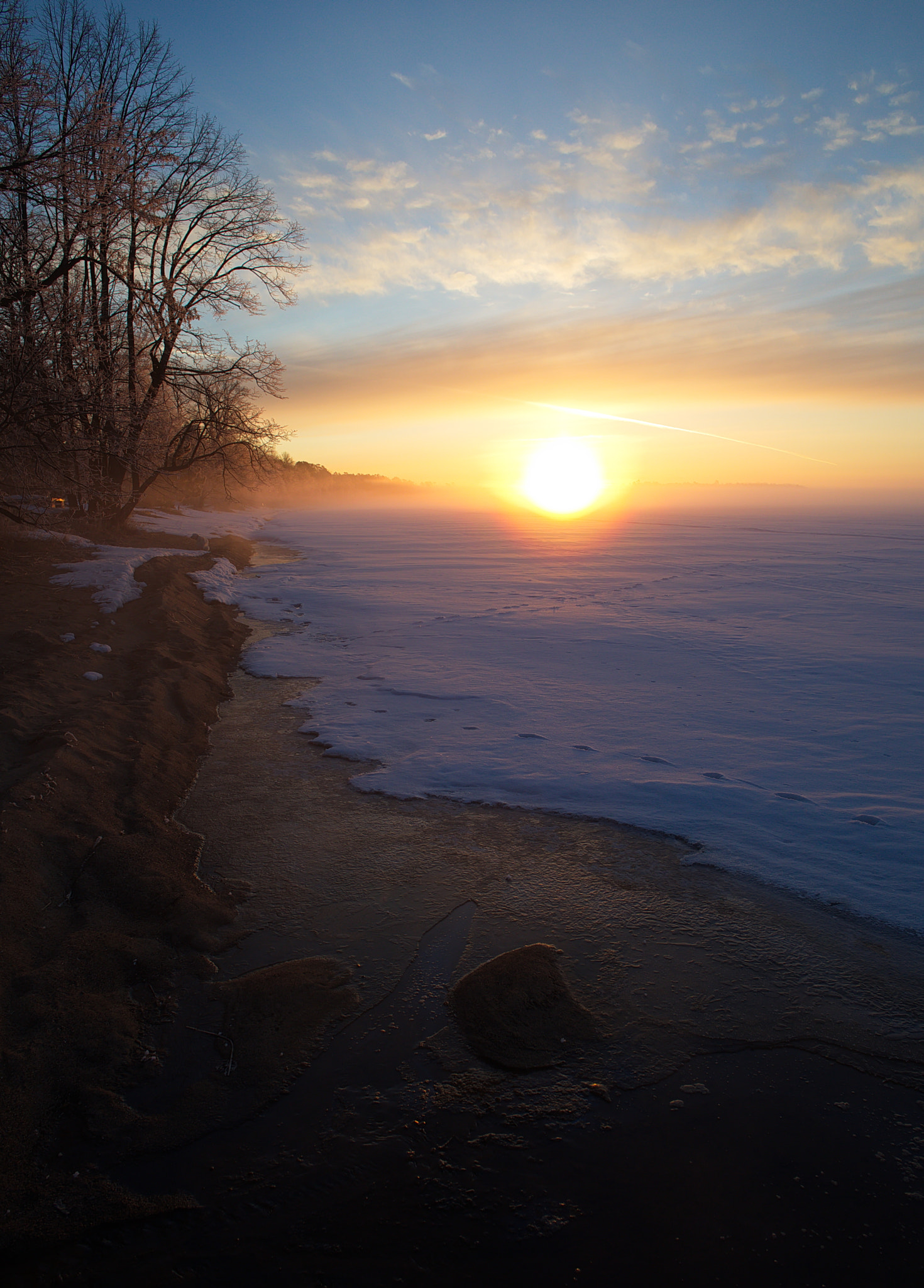 Canon EF 24mm F2.8 IS USM sample photo. Fog at sunrise photography