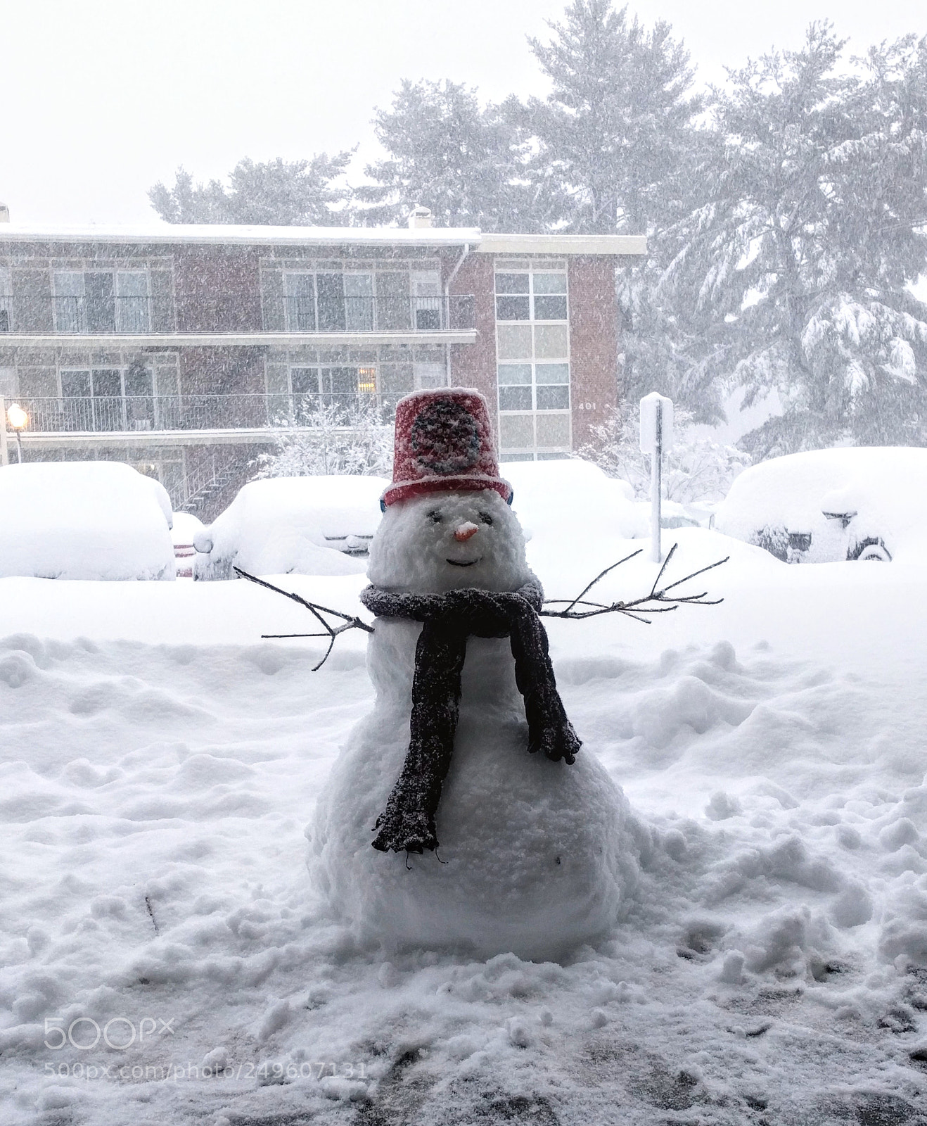 LG Nexus 5X sample photo. March-man (snowman in march) photography