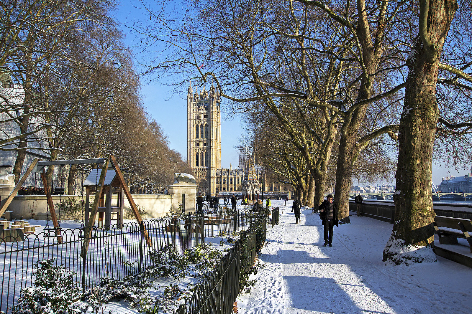 Canon EOS 650D (EOS Rebel T4i / EOS Kiss X6i) sample photo. Snowy day in westminster photography