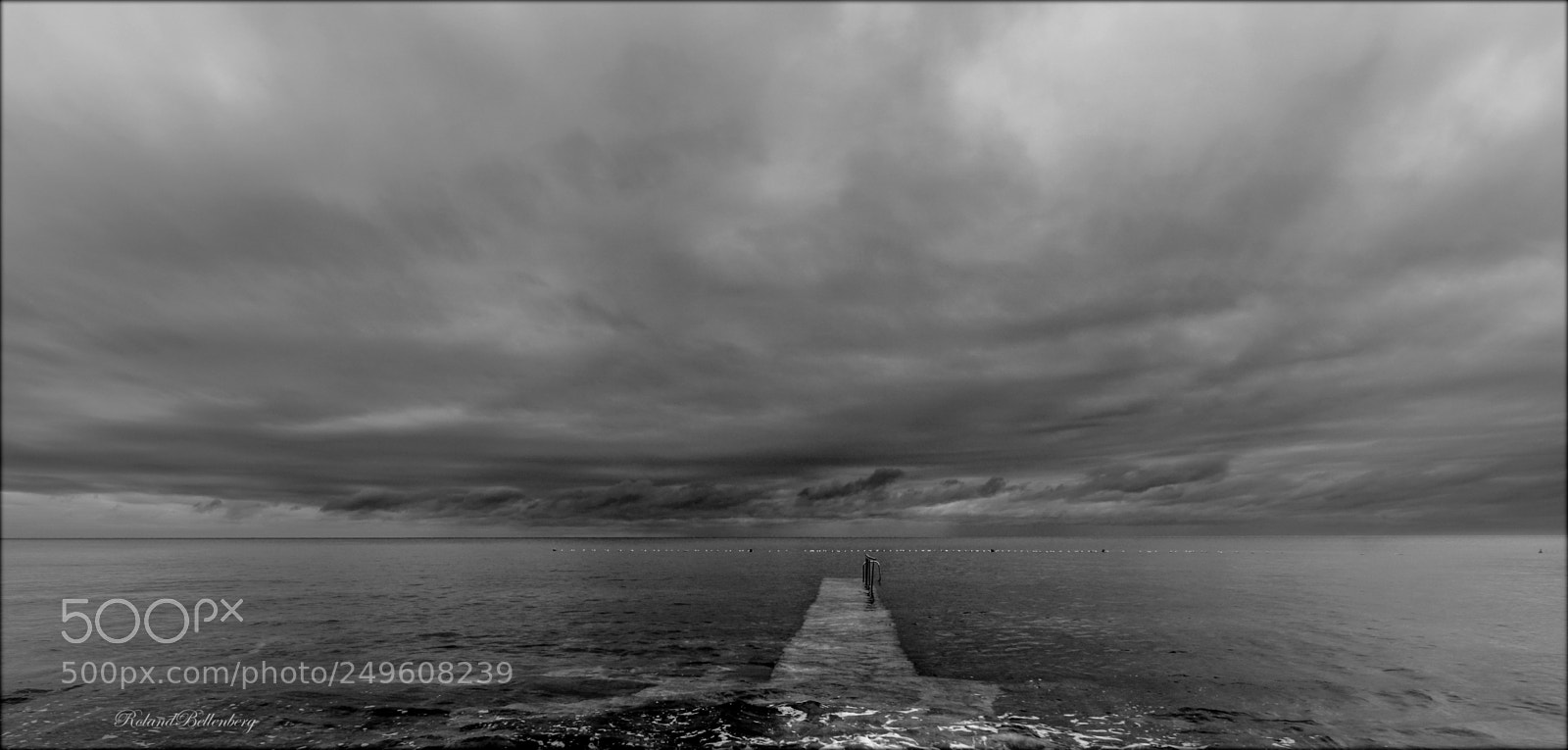 Sony a6000 sample photo. Maremed in b&w photography