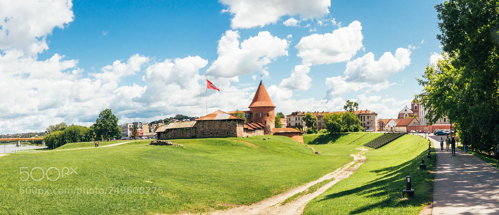 Canon EOS 700D (EOS Rebel T5i / EOS Kiss X7i) sample photo. Kaunas castle photography