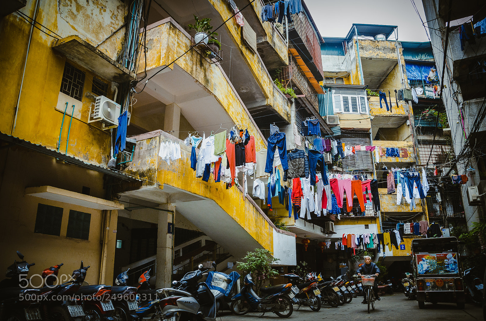 Nikon D7000 sample photo. An old tenement in photography