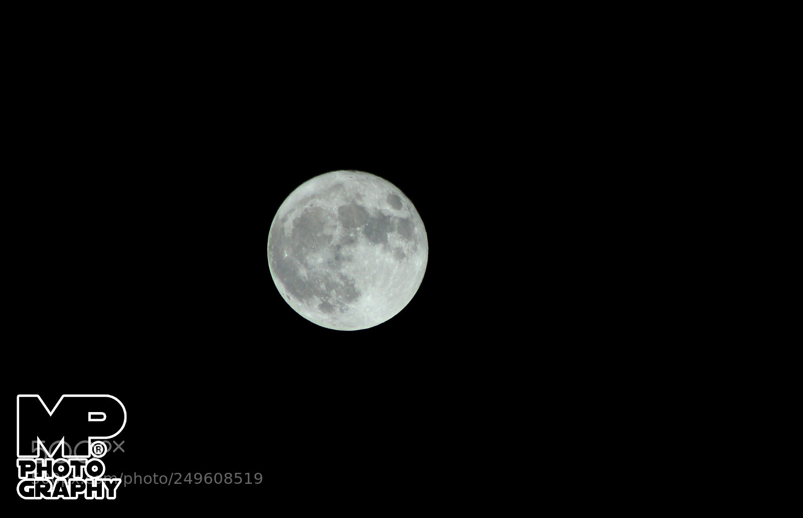 Canon EOS 600D (Rebel EOS T3i / EOS Kiss X5) sample photo. 15-11-2016 big moon photography