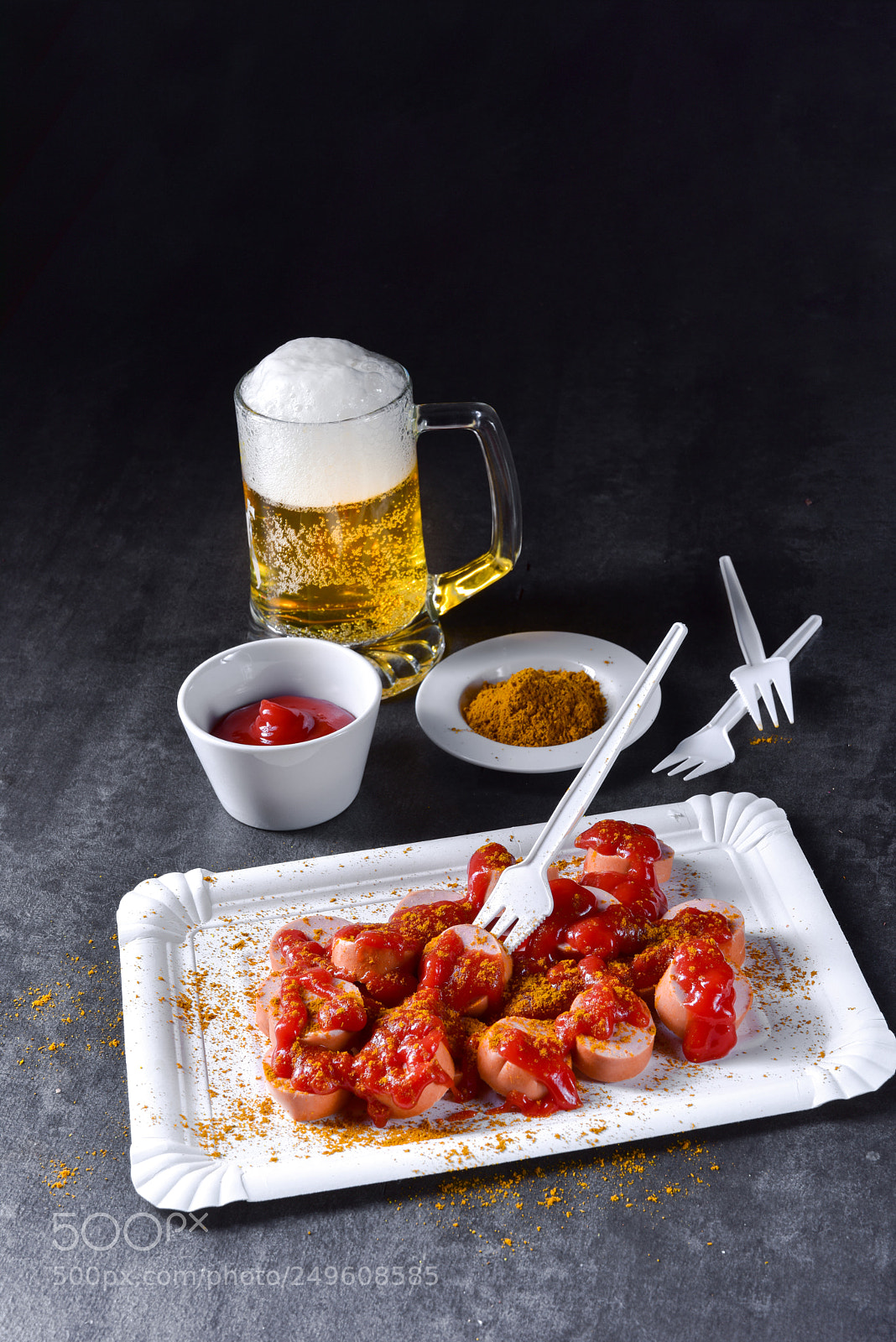 Nikon D810 sample photo. Curry bockwurst with beer photography
