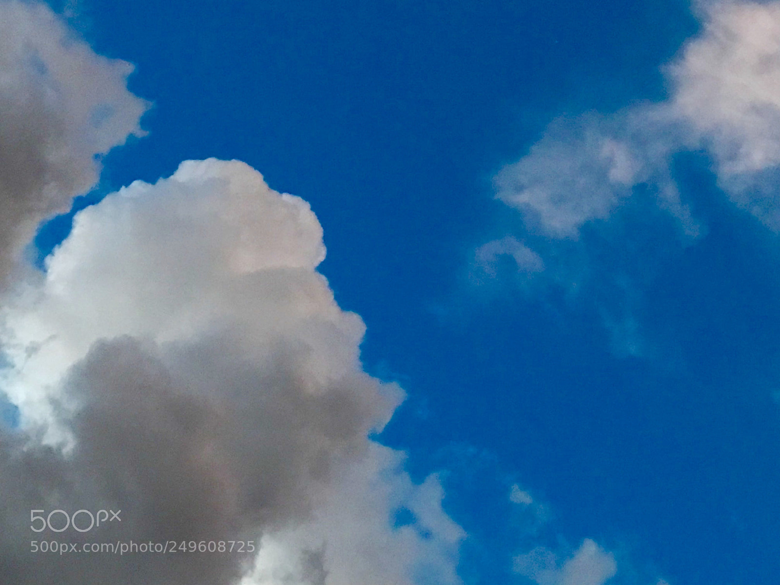 Apple iPhone 7 Plus sample photo. Clouds photography
