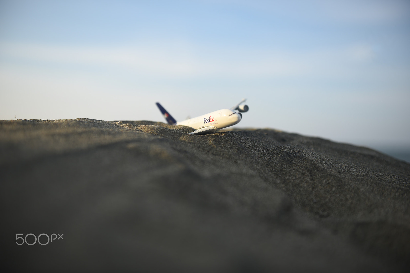 Nikon AF-S Nikkor 24-70mm F2.8G ED sample photo. Cargo airplane doing emergency landing in desert photography