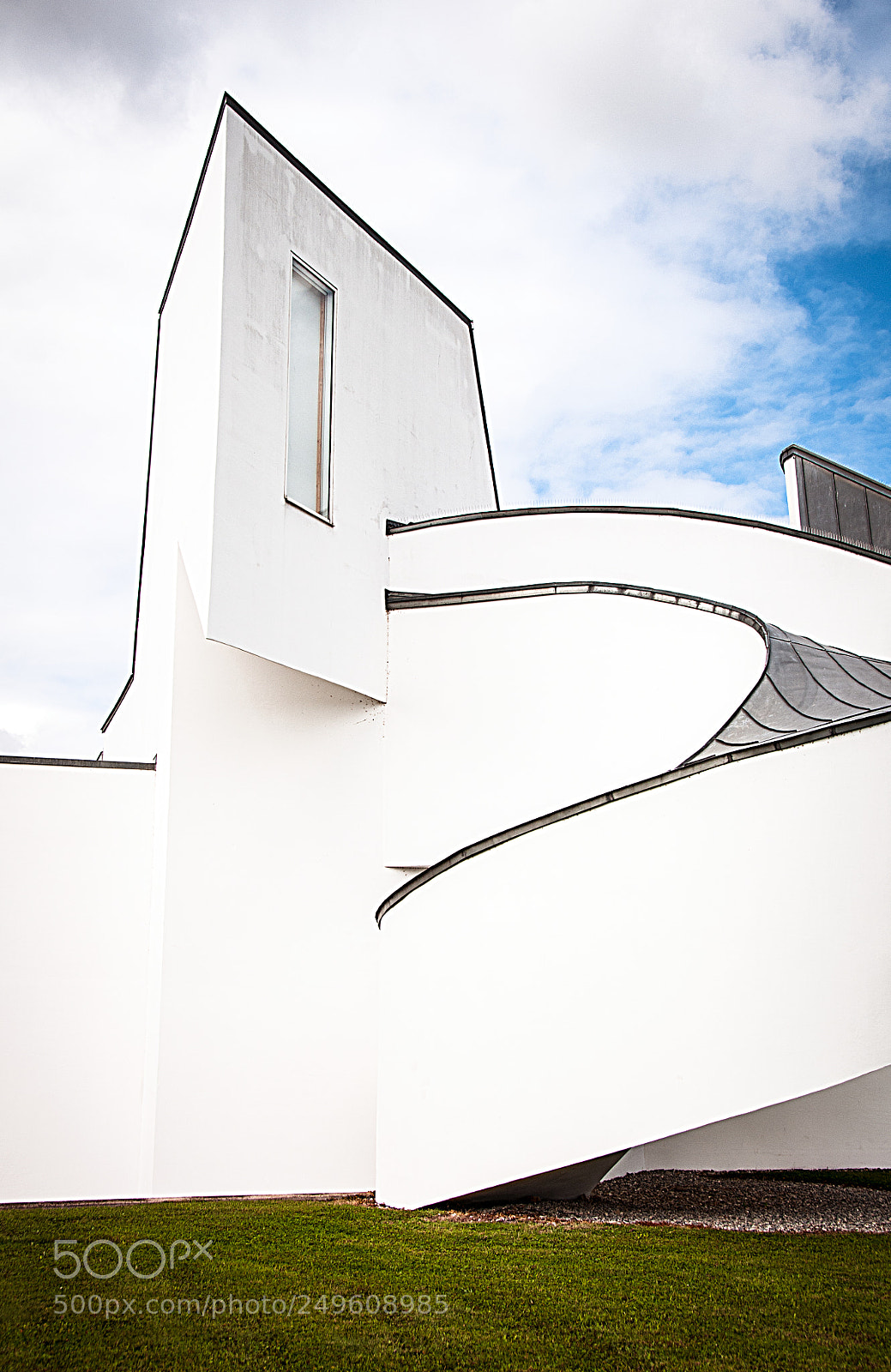 Nikon D300 sample photo. Frank gehry design photography
