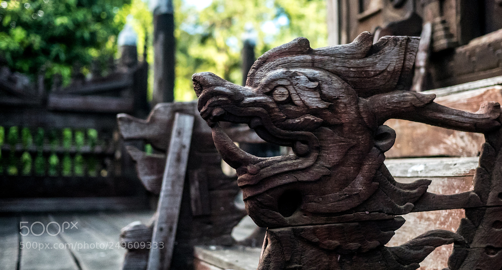 Panasonic Lumix DMC-GX85 (Lumix DMC-GX80 / Lumix DMC-GX7 Mark II) sample photo. Wood dragon photography